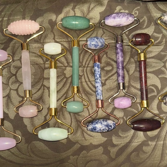 Assorted Natural Gemstone Facial Rollers - PRICE FOR 1 🌹🌹 - Picture 4 of 7